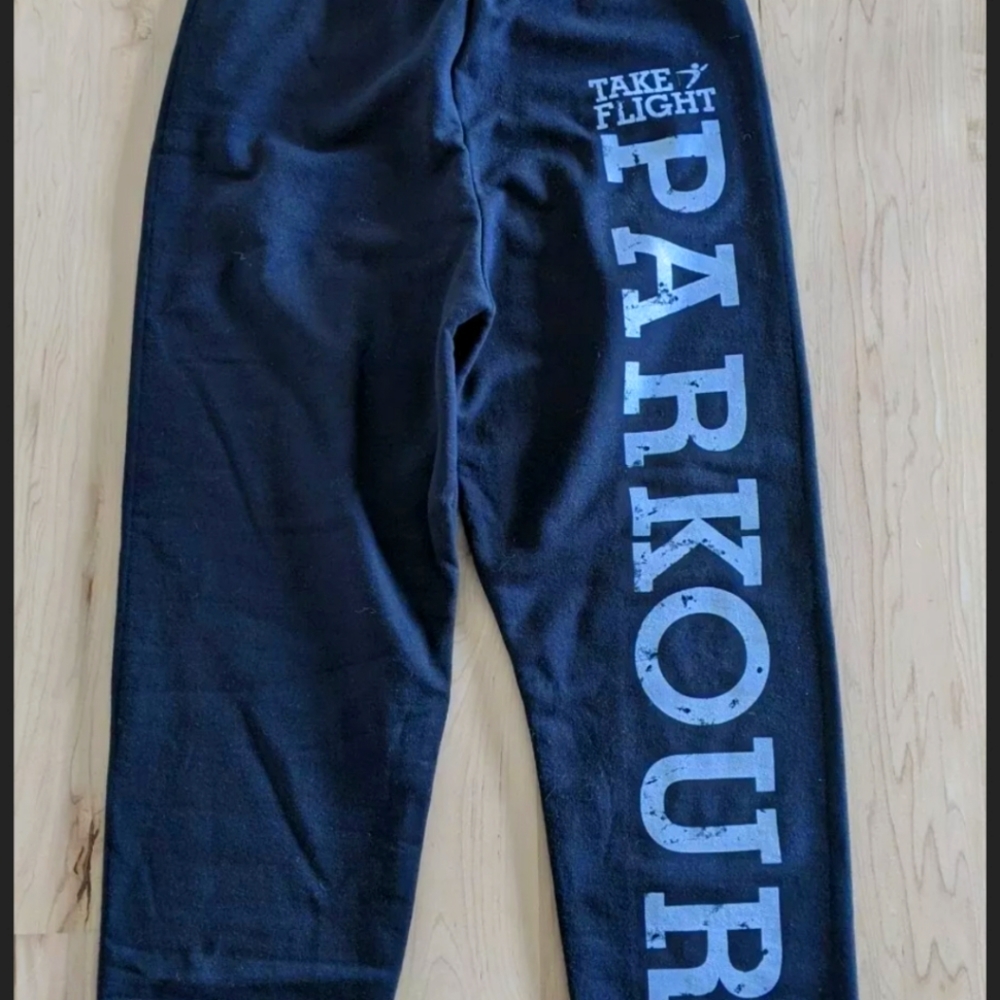 NWT Take Flight Parkour Pants Sweatpants Kids Youth Size L